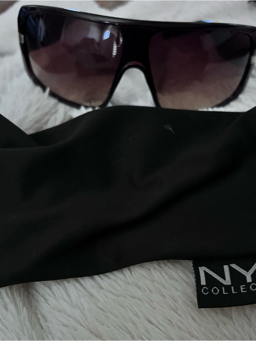 Womens NY Collection Black Frame Sunglasses with Brown Gradient Lenses - Picture 5 of 7